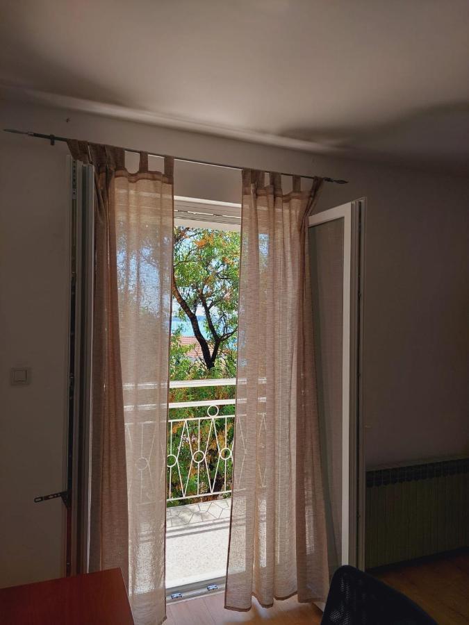 Apartments Mario Primosten Exterior photo