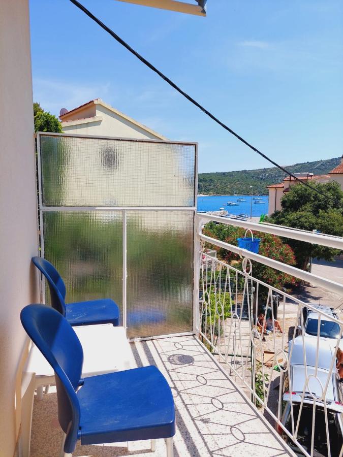 Apartments Mario Primosten Exterior photo