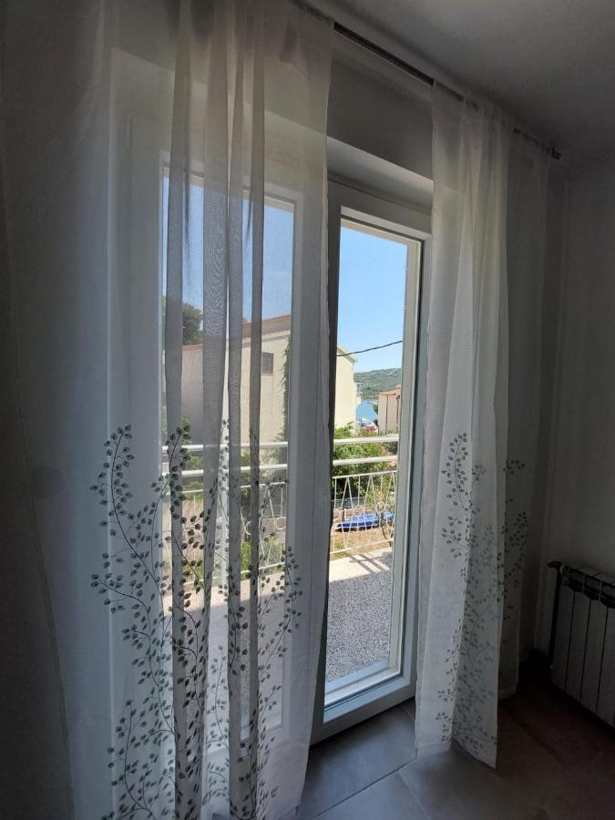 Apartments Mario Primosten Exterior photo