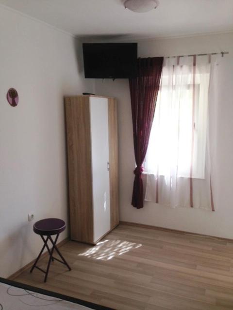 Apartments Mario Primosten Exterior photo